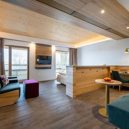 Ξενοδοχείο Frechdachs 4*