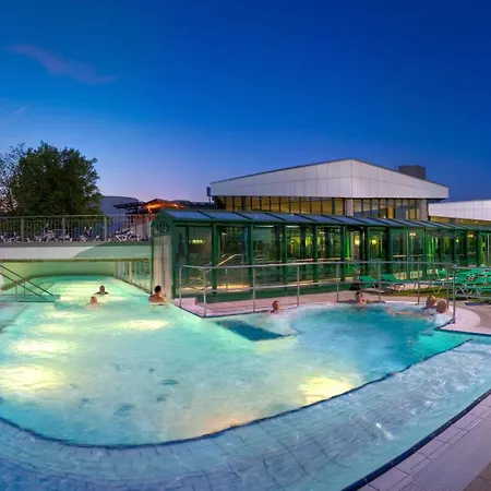 Hotel Frechdachs 4*